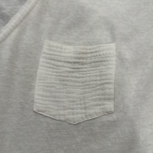 Fabrick VNeck Tee - Picture 3 of 5